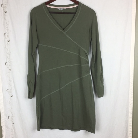 Athleta Dresses & Skirts - Athleta long sleeved dress